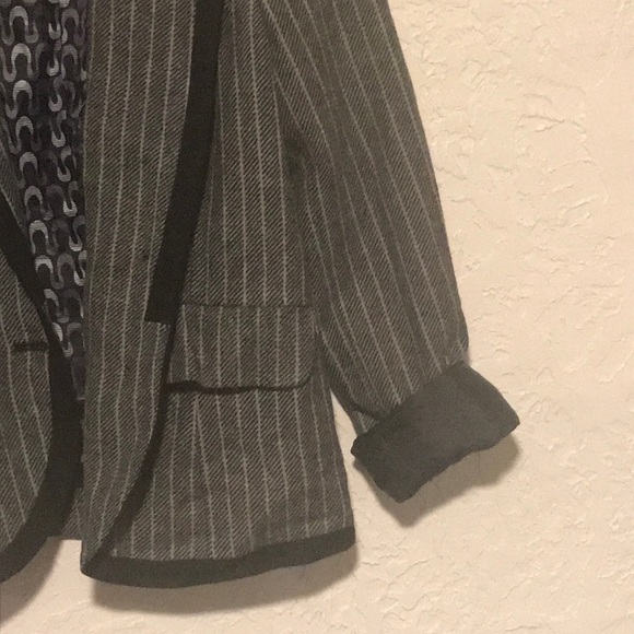 UO Lux Herringbone Blazer - Picture 4 of 5